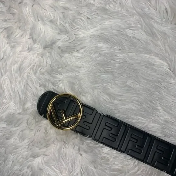 Fendi Buckle Belt.???HOST PICK??? display picture 2